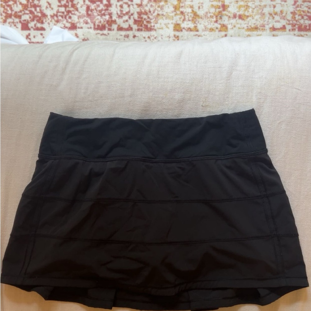 lululemon skirt size 4!